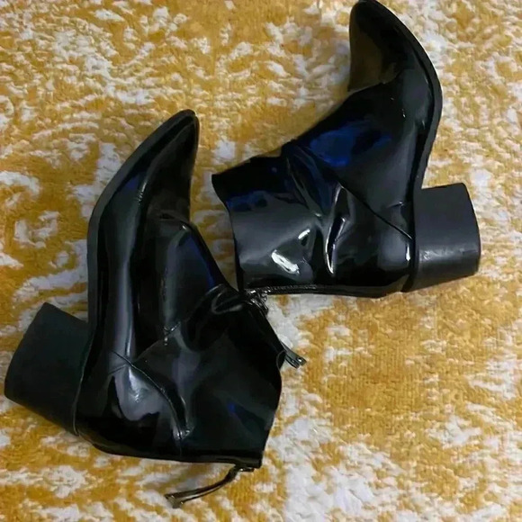 Top Shop patent, leather pointed toe back zipper Chelsea boot 8 - Picture 5 of 6